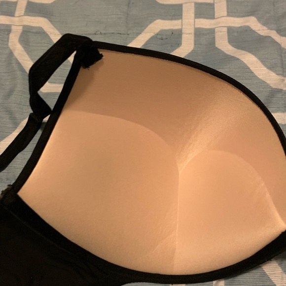 Pink Victoria Secret bra 36D/D80, super push up. - Picture 5 of 6